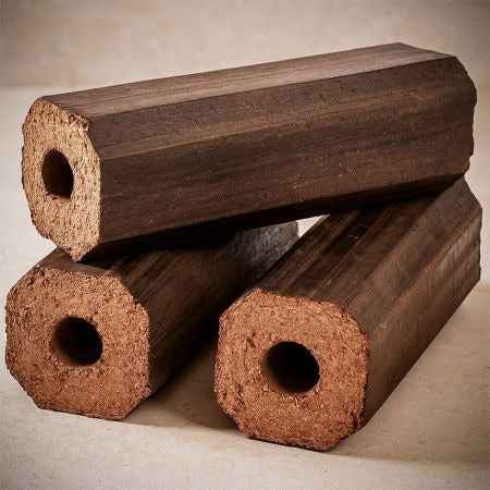 Pini Kay Briketts 960 kg – ganze Palette, 96 Säcke à 10 kg
